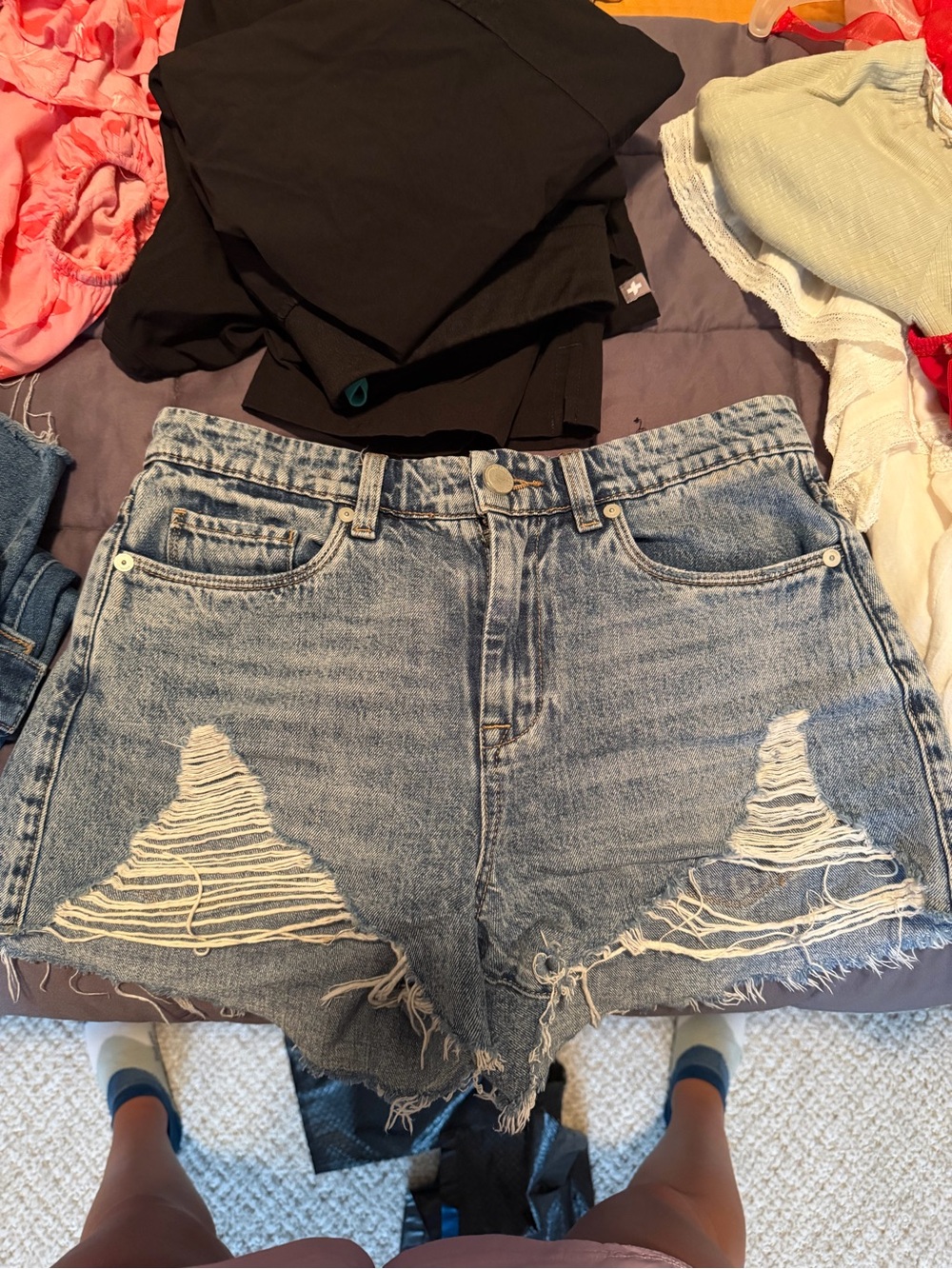 BlankNYC The Barrow Jean Shorts 25